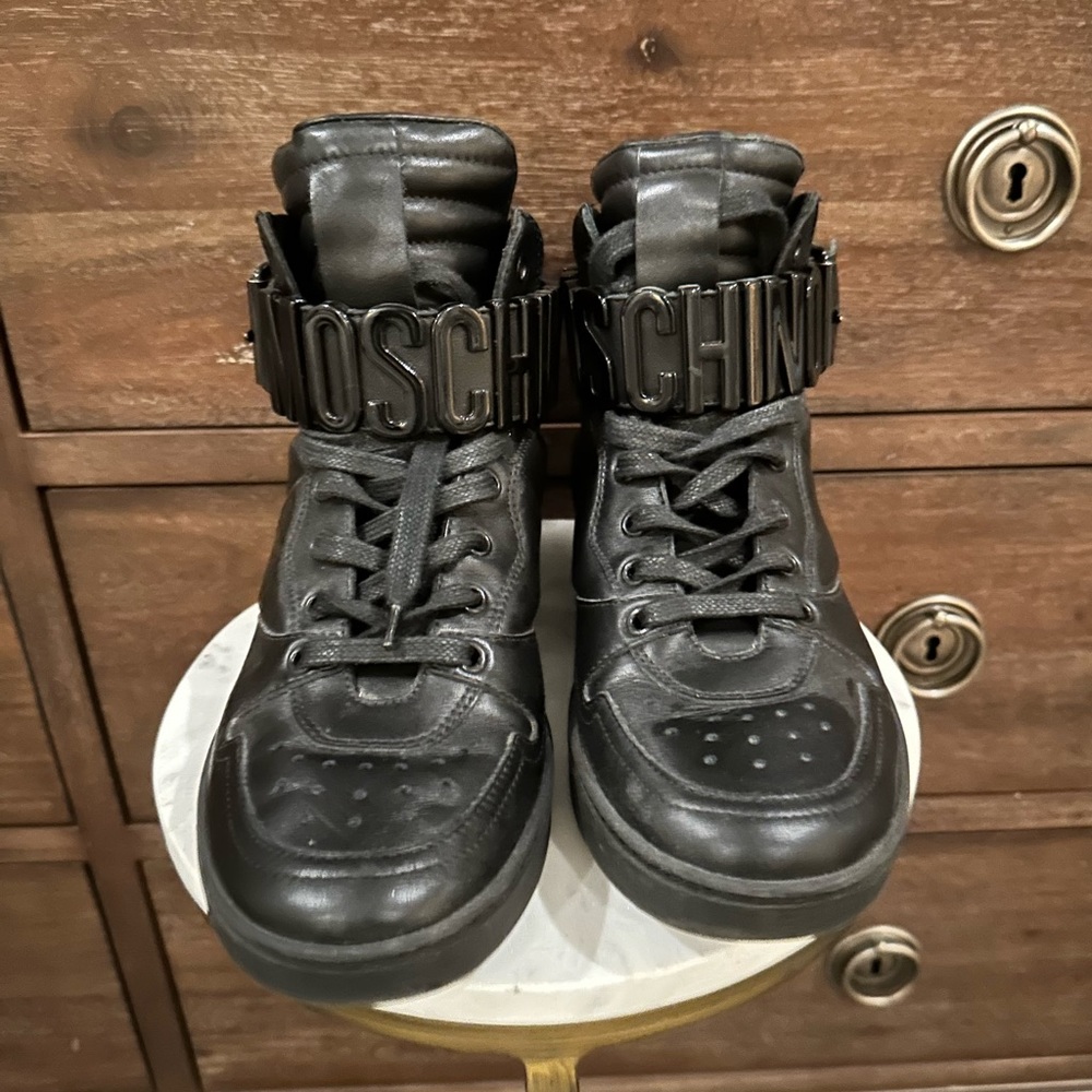 Moschino Black Logo Strap size 40 us 7